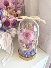 Load image into Gallery viewer, Gerbera Daisy Lavender- Dried Flower Glass Dome
