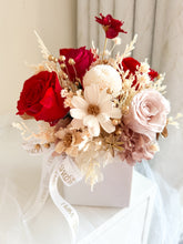 Load image into Gallery viewer, Rustic Pot Arrangement- Red| Dried Flowers Dubai &amp; UAE | Luxury Gifts &amp; Home Décor Delivery| Online Flower Bouquet
