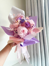 Load image into Gallery viewer, Lavender Pink Vase Bouquet | Preserved Flower Bouquets UAE |  Flower Delivery in Dubai
