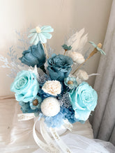 Load image into Gallery viewer, Aqua Breeze Arrangement-| Dried Flowers Dubai &amp; UAE | Luxury Gifts &amp; Home Décor Delivery| Forever Flowers
