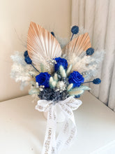 Load image into Gallery viewer, Blue Eternity - Preserved and Dried Flowers Gifts
