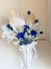 Load image into Gallery viewer, Blue Eternity - Preserved and Dried Flowers Gifts
