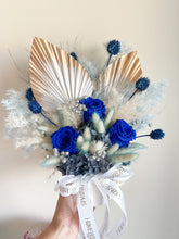 Load image into Gallery viewer, Blue Eternity - Preserved and Dried Flowers Gifts
