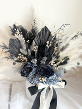 Load image into Gallery viewer, For HIM Pampas Dried Flower Arrangement
