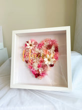 Load image into Gallery viewer, Infinity Floral Heart Frame - Love
