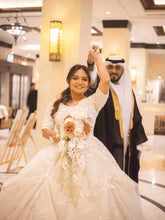 Load image into Gallery viewer, Bridal-Bouquet
